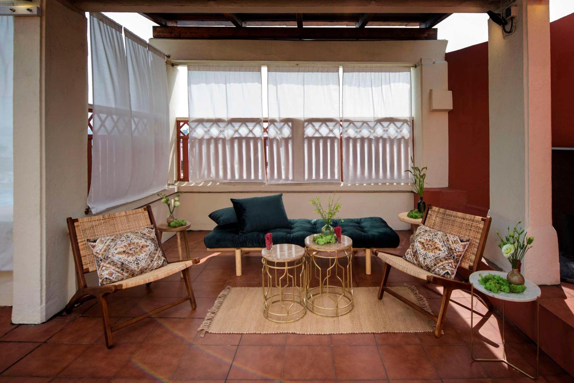 Nh Collection A Coruna Finisterre Extérieur photo A balcony in a house