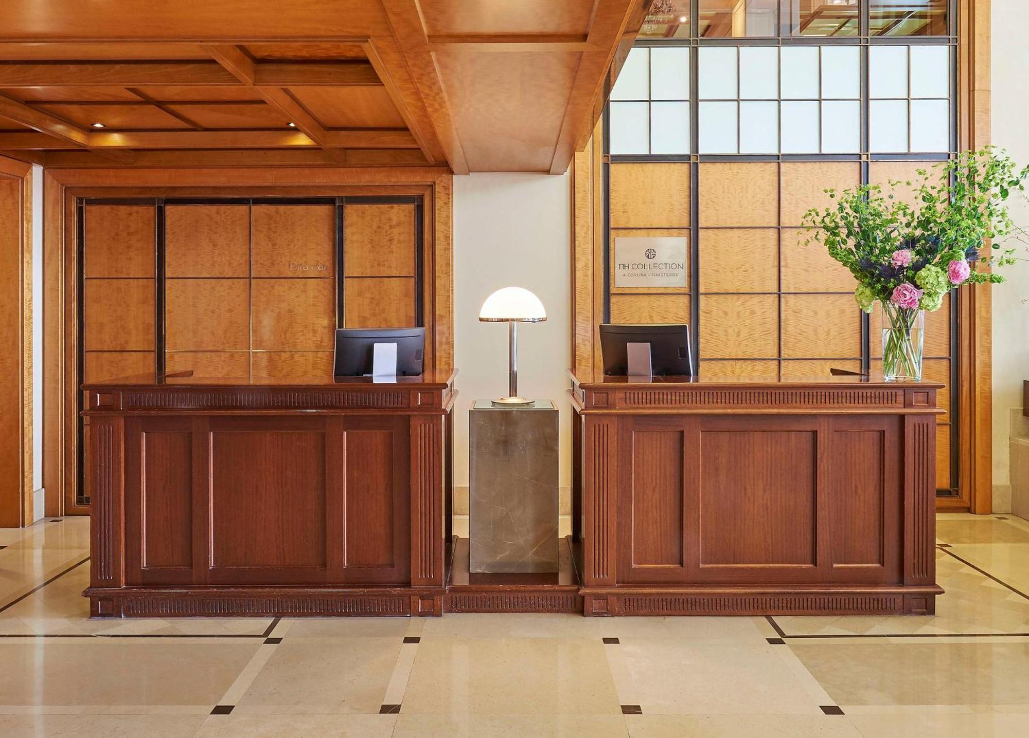 Nh Collection A Coruna Finisterre Extérieur photo Reception desk at the InterContinental Berlin